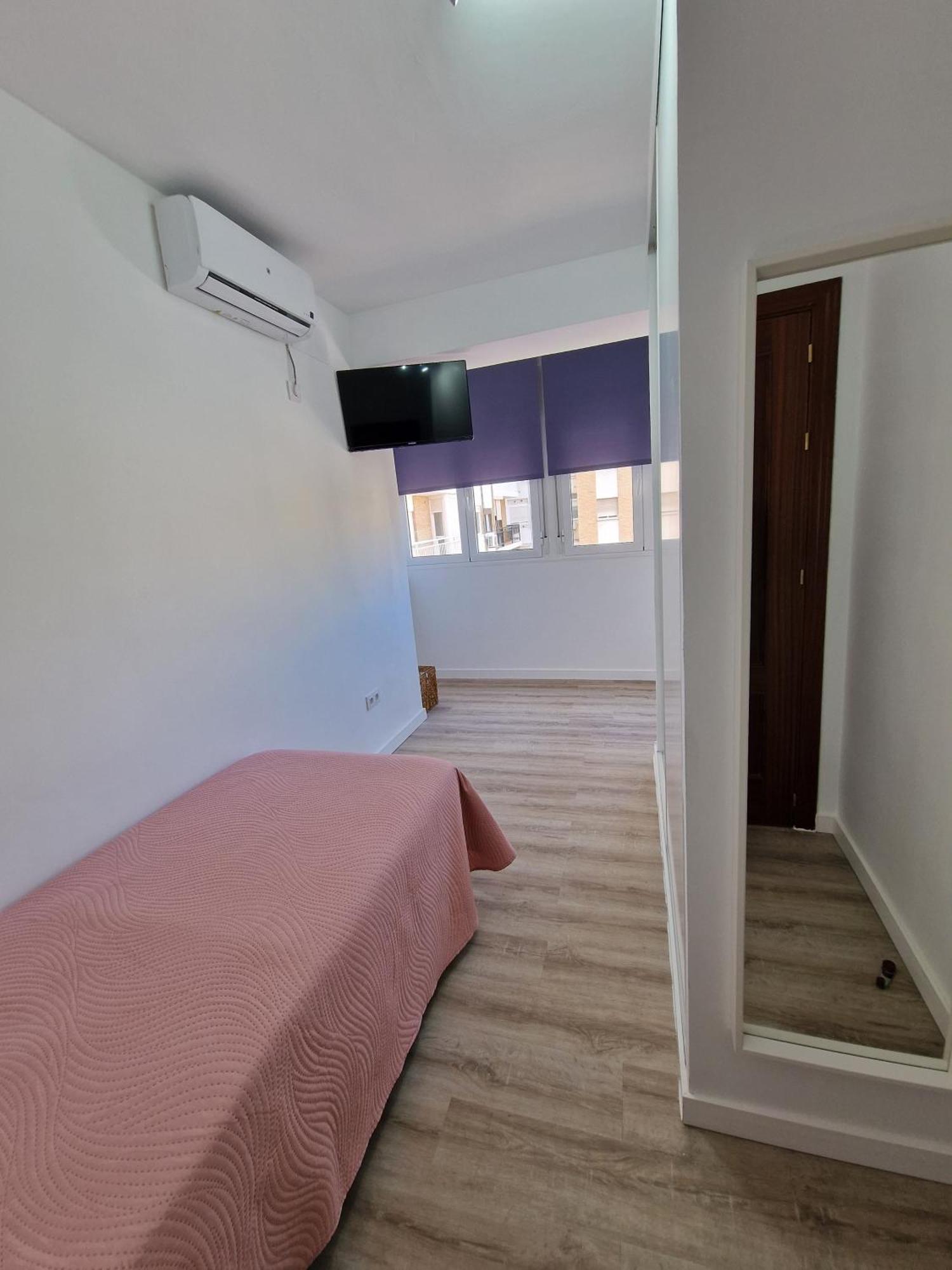 Apartamento Virgen De Lujan Triana Sevilla Exterior foto
